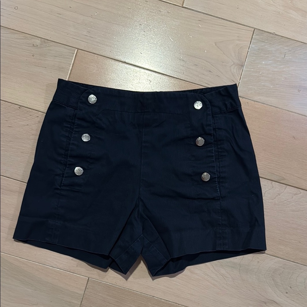 Jacadi Paris girls cotton Button front Shorts 6
